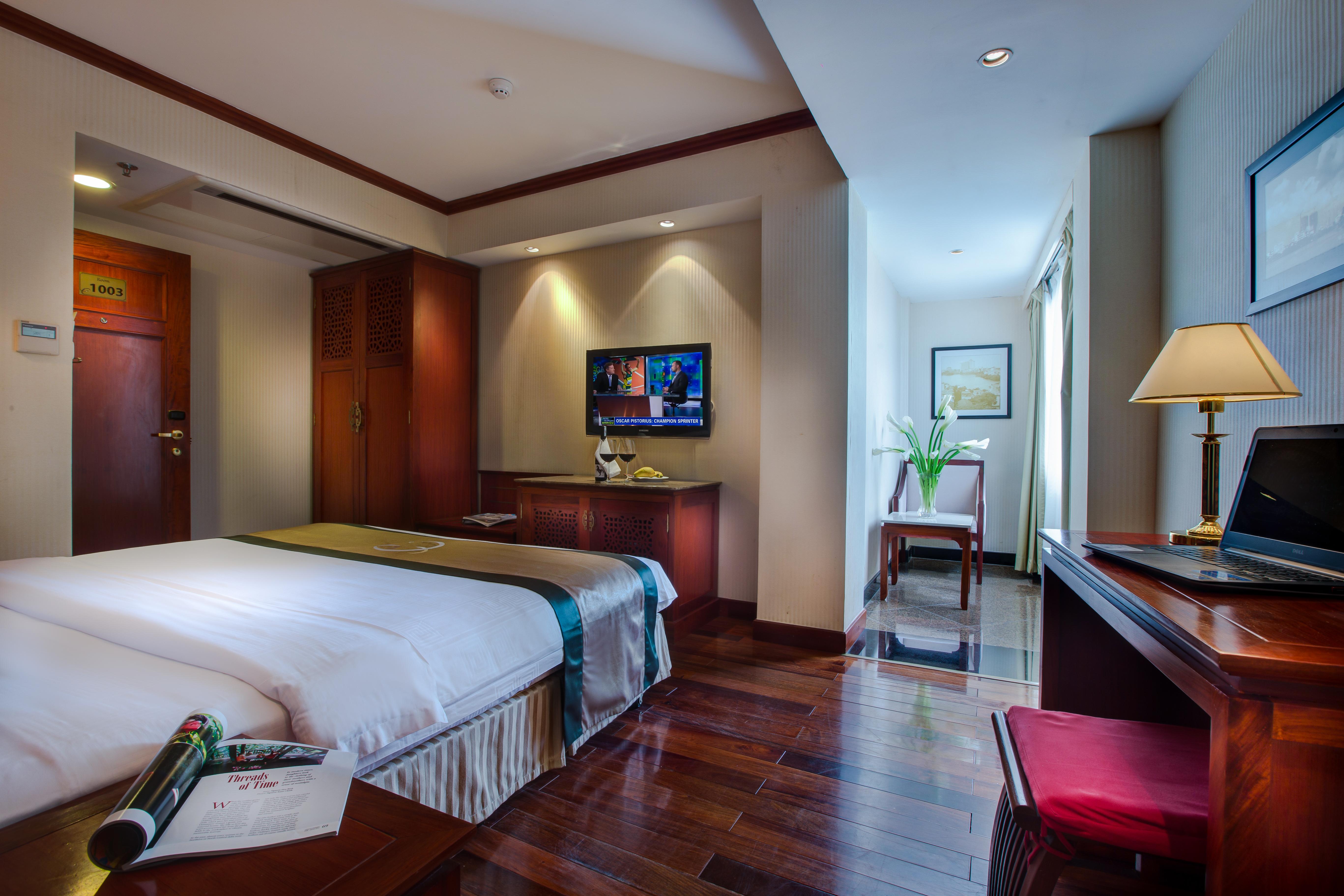 Conifer Boutique Hotel Hanoi Exterior photo