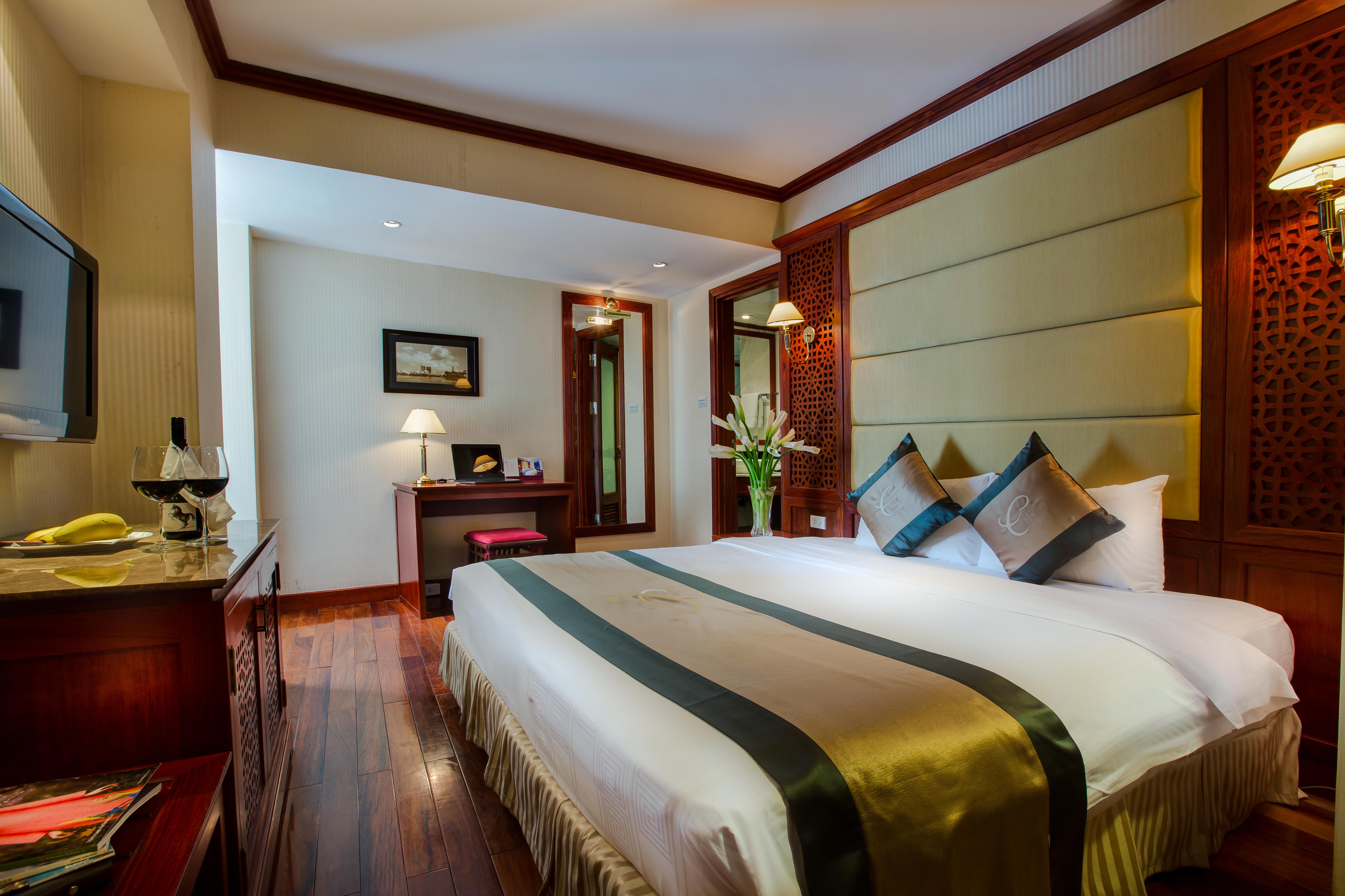 Conifer Boutique Hotel Hanoi Exterior photo