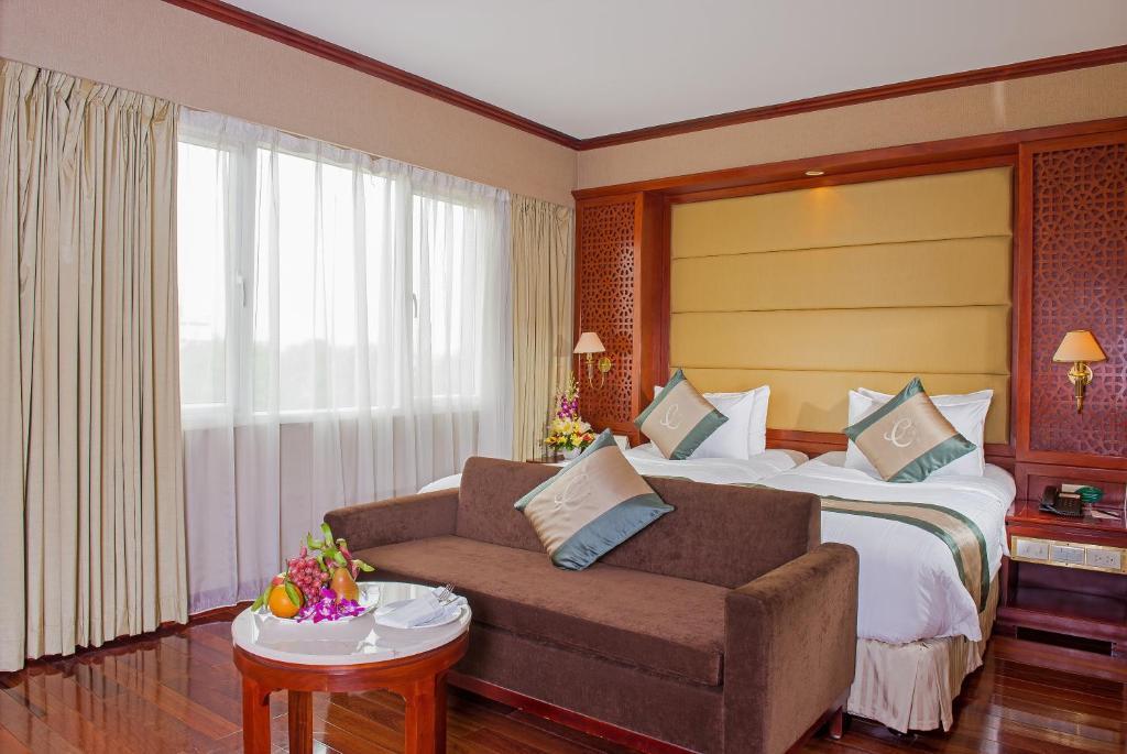 Conifer Boutique Hotel Hanoi Exterior photo