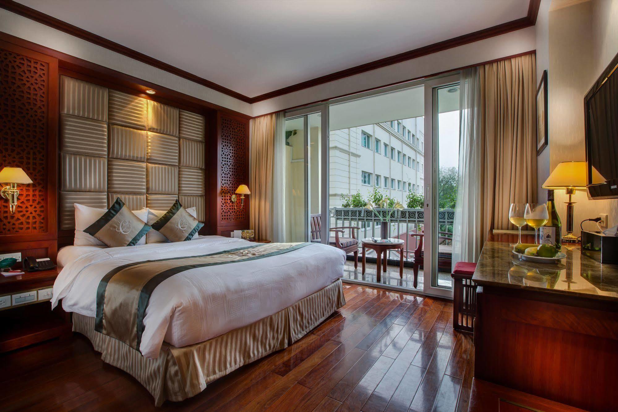 Conifer Boutique Hotel Hanoi Exterior photo